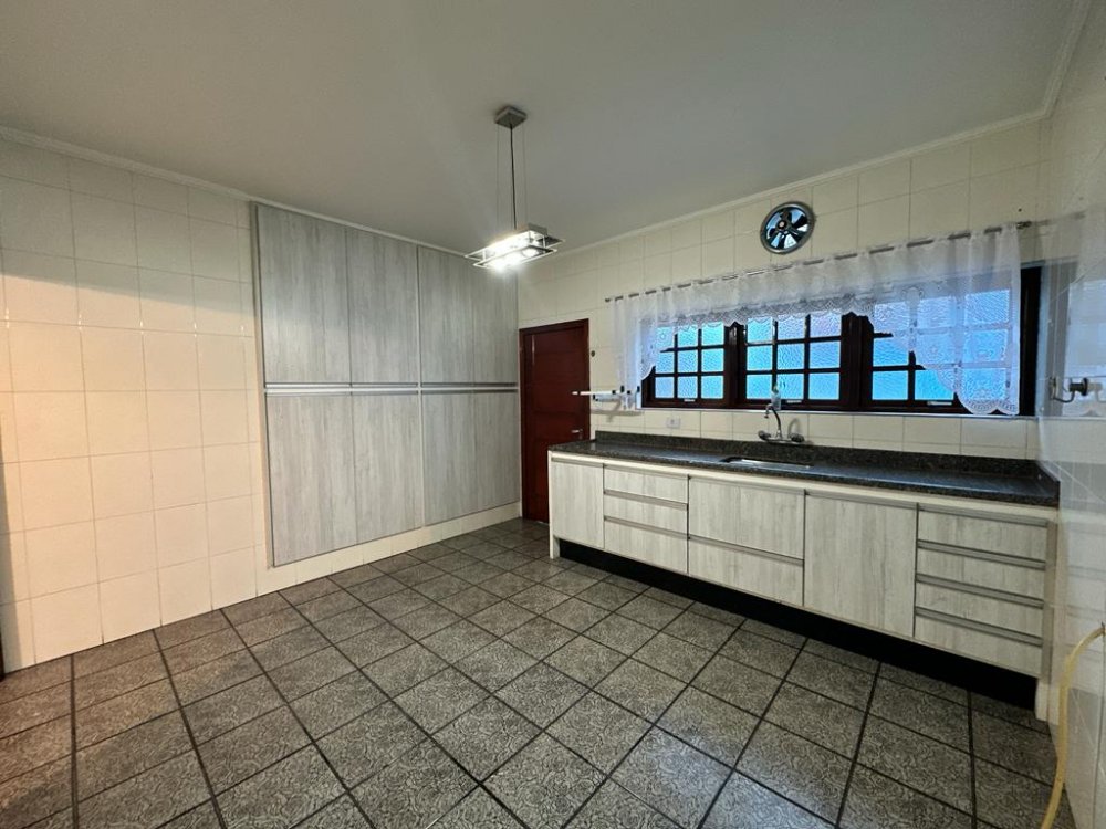 Casa, 3 quartos, 220 m² - Foto 31