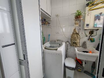 Condom�nio Edif�cio Avigliana