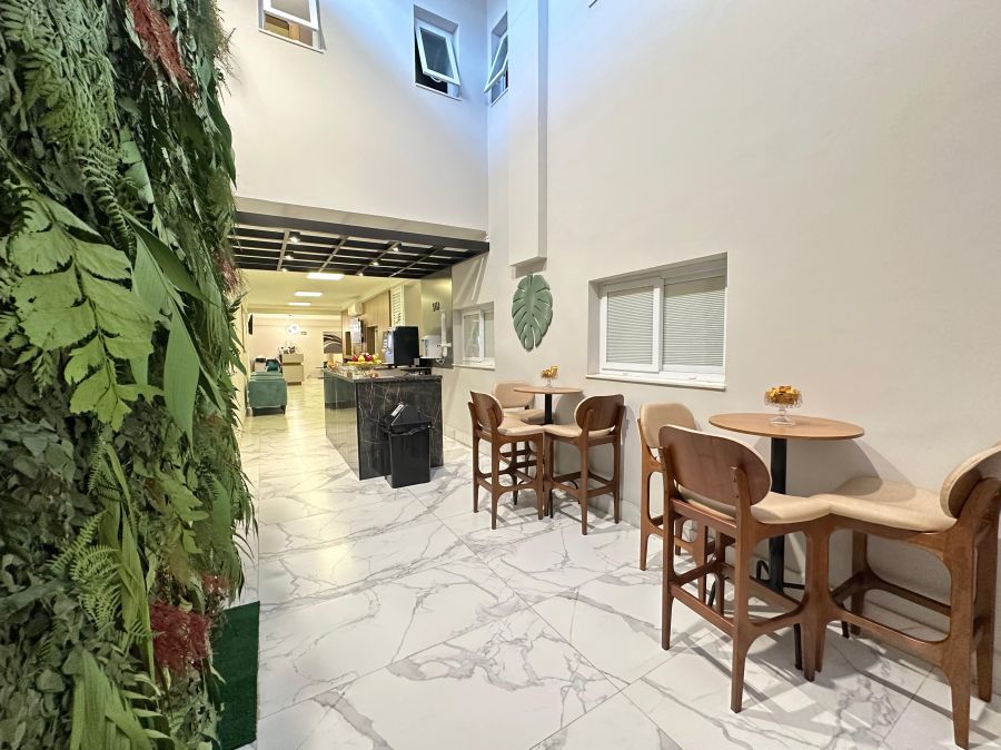 Cafeteria no Térreo