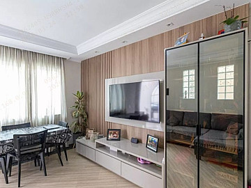 Sobrado com 3 Suites Para Vender na Vila La�s