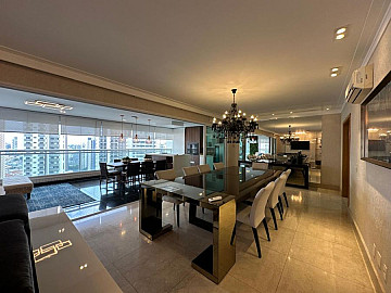 Apartamento Com 4 Suites e 5 Vagas Para Vender