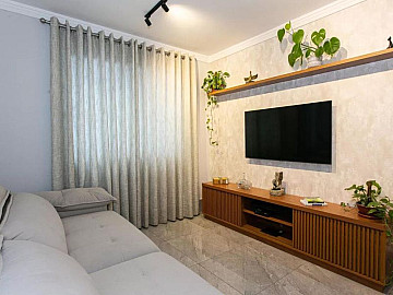 Casa em condom�nio fechado com 3 dormit�rios.